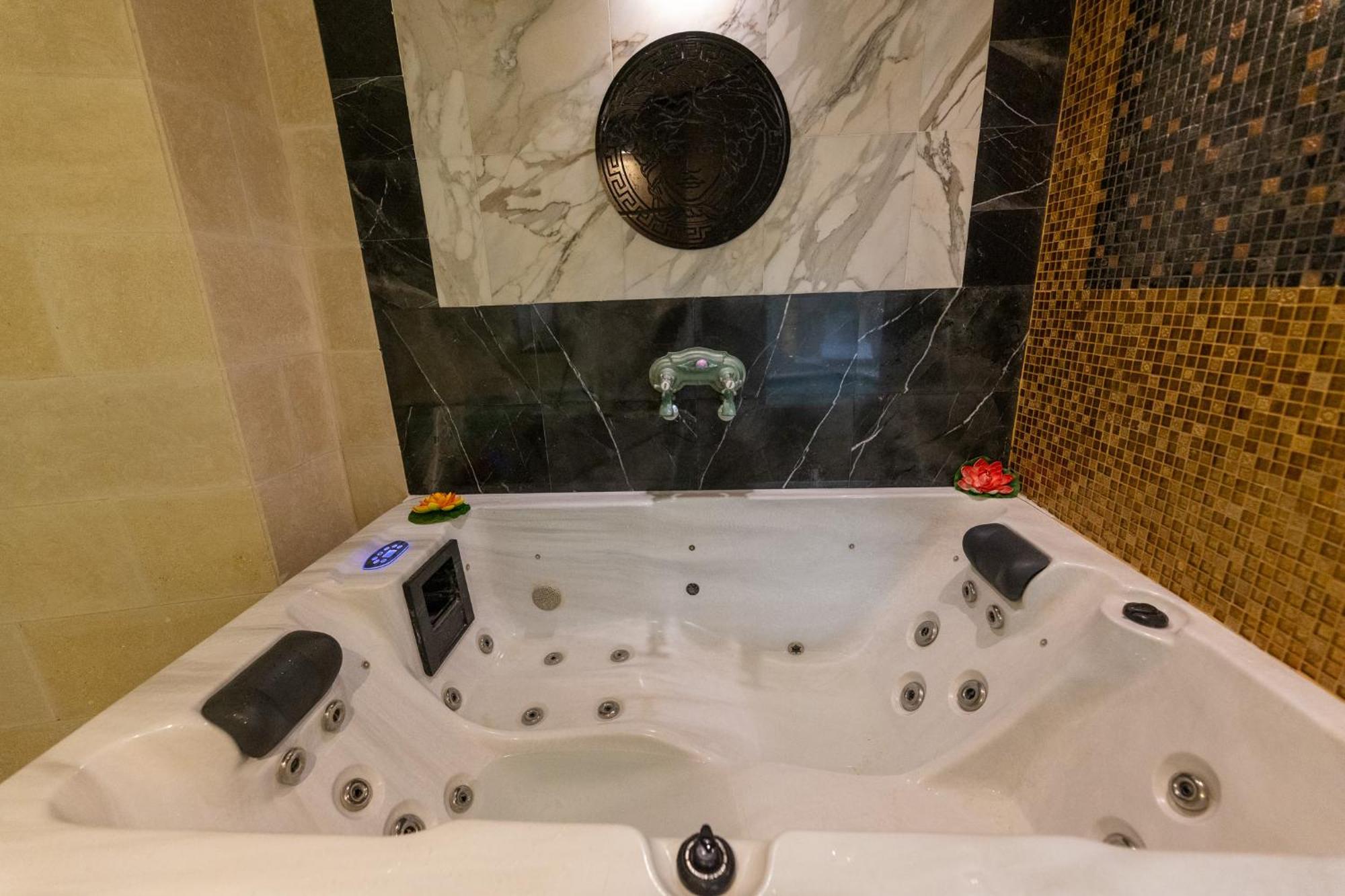 Palazzo Di Acqua 호텔 르망 외부 사진